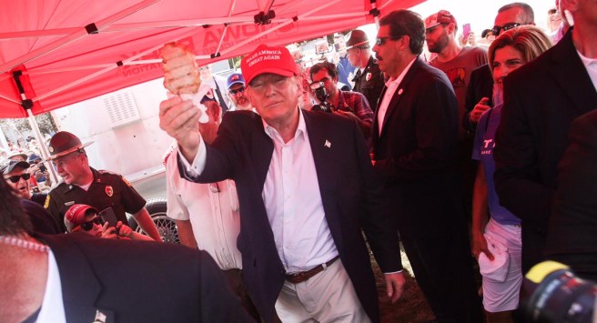 Donald Trump à l'Iowa State Fair. (Source: Politico)