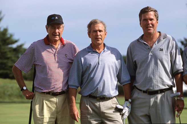 George H.W. Bush, George W. Bush et Jeb Bush en 2001