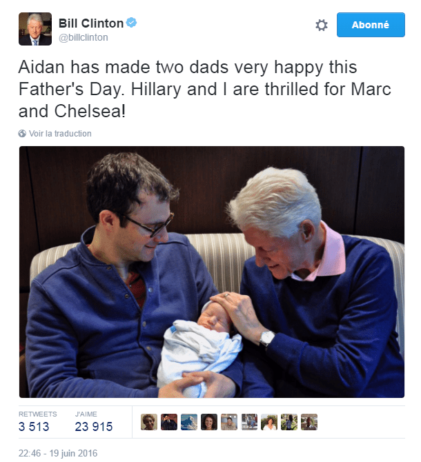 Traduction: Aidan a rendu deux papas très heureux pour cette Fête des Pères. Hillary et moi sommes ravis pour Marc et Chelsea!
