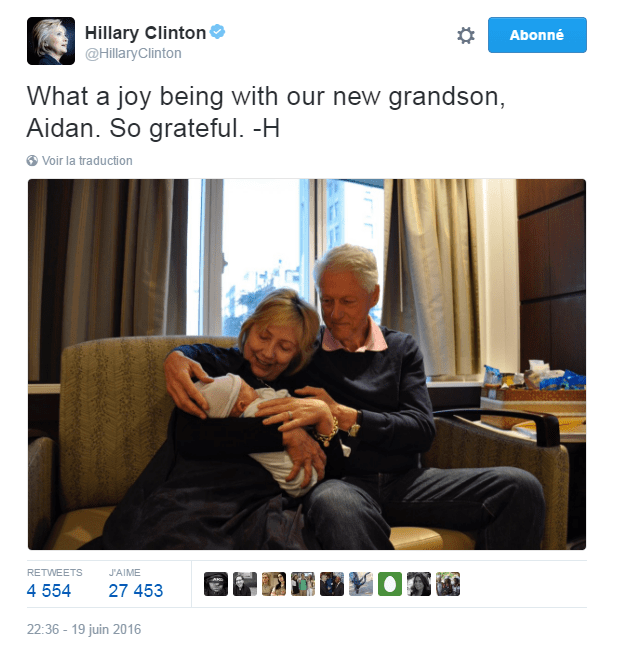 Traduction: Quelle joie d'être avec notre nouveau petit-fils, Aidan. Tellement reconnaissante.