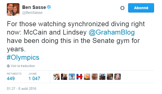 Traduction: Pour ceux qui regardent le plongeon synchronisé en ce moment: McCain et Lindsey Graham font cela dans la salle de gymnastique du Sénat depuis des années. 