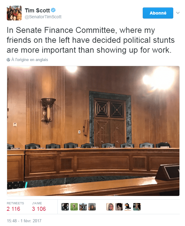 Traduction: Au comité des Finances du Sénat, où mes amis de gauche ont décidé que les coups de pub politiques étaient plus importants que de se présenter au travail.